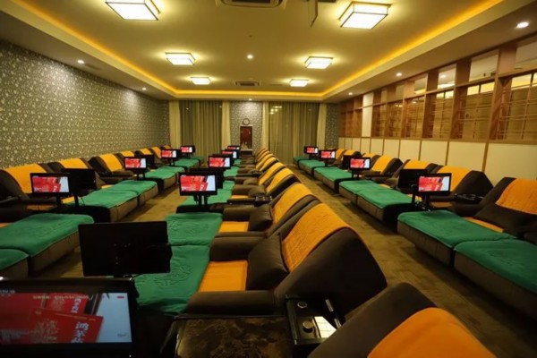 成都科华路夜生活养生蹦迪新选择(成都科华路有按摩吗)