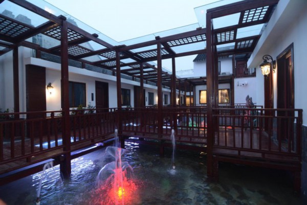 成都夏日纳凉好去处，茶香四溢养生休闲指南(成都纳凉喝茶的地方)